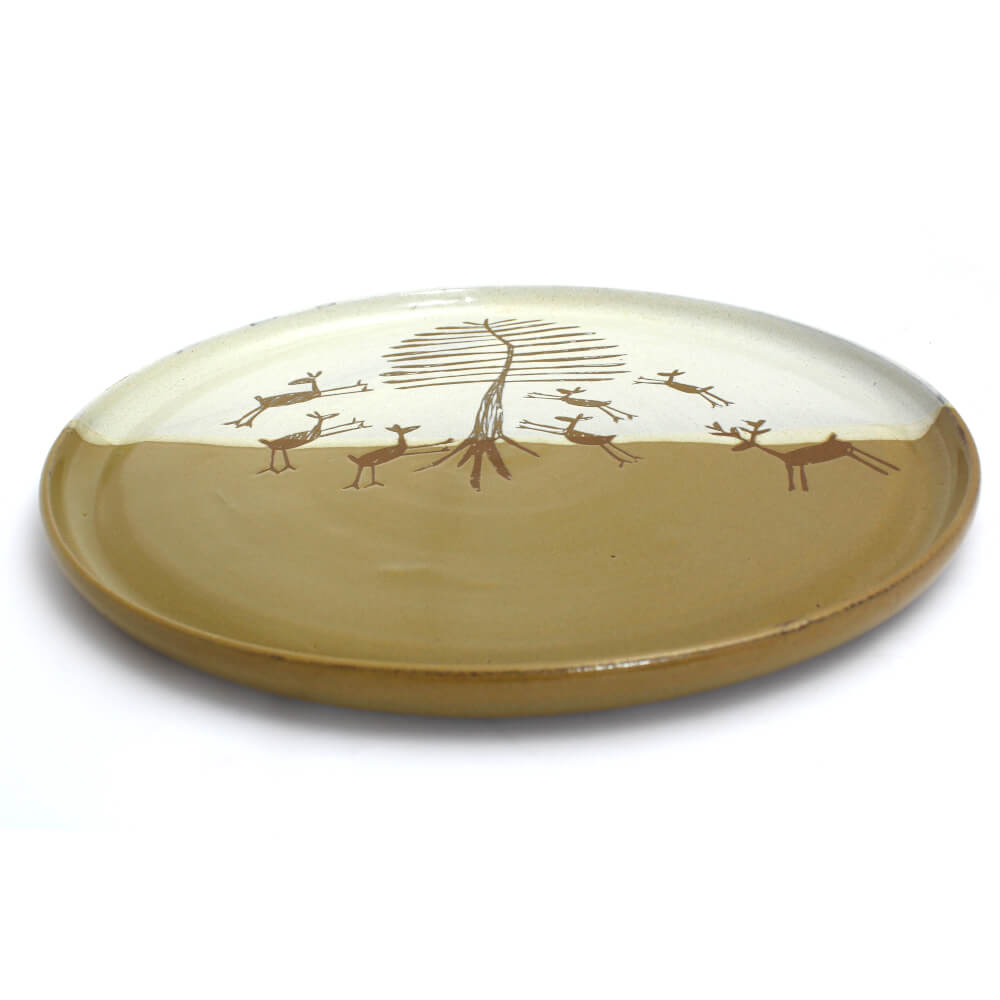 Prato para bolo Cerâmica Serra da Capivara marrom e branco Prato para bolo Cerâmica Serra da Capivara marrom e branco