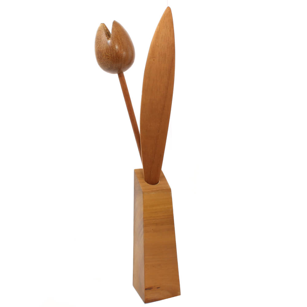 Escultura vaso com flor em madeira modelo Tulipa Escultura vaso com flor em madeira modelo Tulipa